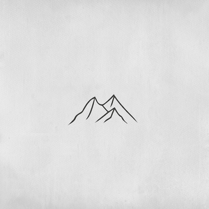 Tatouage Croquis de 3 montagnes d’un trait